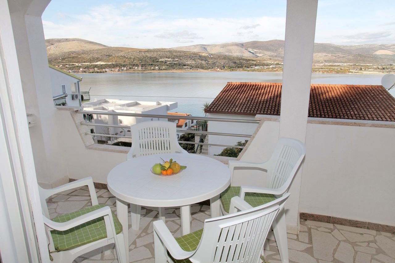Apartments Iva Trogir Exterior foto